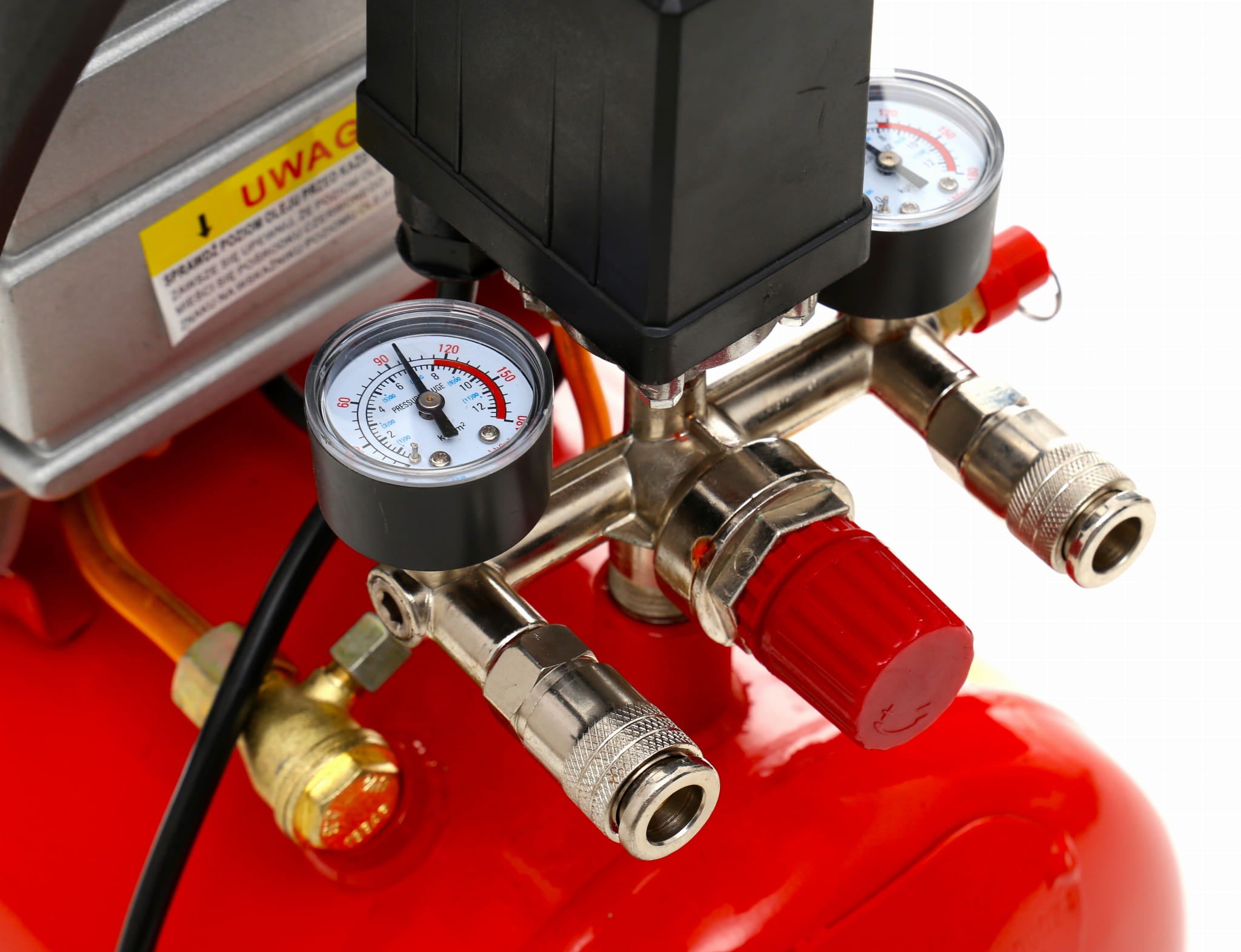 OLAJKOMPRESSZOR Kraft&Dele® 24L + PNEUMATIKUS KÉSZLET 8U1